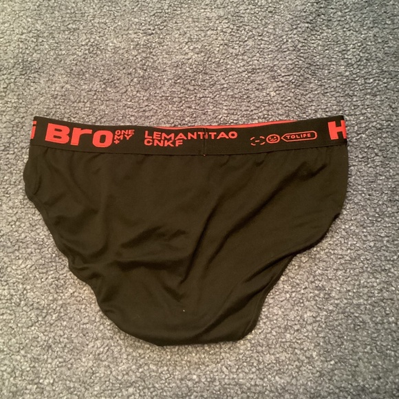 Black and red brief, medium, - Picture 3 of 3